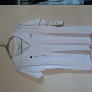 White women under armor shirt